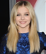chloemoretzfancom281.JPG