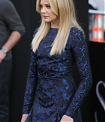 chloemoretzfancom294.jpg