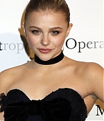 chloemoretzfancom115.jpg