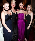 Filename=chloemoretzfancom190.jpg
Filesize=30KiB
Dimensions=320x480
Date added=Mar 30, 2012 chloemoretzfancom190.jpg