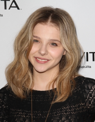 Click to view full size image
==============
chloemoretzfancom40.jpg chloemoretzfancom40.jpg