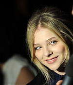 chloemoretzfancom35.jpg