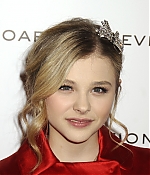 chloemoretzfancom066.jpg