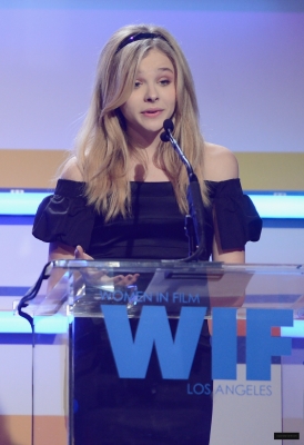 Click to view full size image
==============
chloemoretzfancom100.jpg chloemoretzfancom100.jpg
