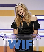 Filename=chloemoretzfancom120.jpg
Filesize=269KiB
Dimensions=517x701
Date added=Jun 15, 2012 chloemoretzfancom120.jpg