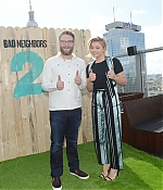 1461758804805_20160426_chloe_moretz_neighbors_2_photocall_in_berlin_5.jpg