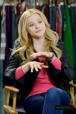 Click to view full size image
==============
chloemoretzfancom09.jpg chloemoretzfancom09.jpg