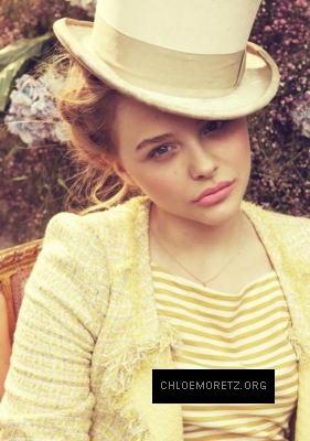 1455567338110_chloe_moretz_teen_vogue_20.jpg