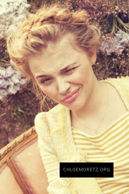 1455568129570_chloe_moretz_teen_vogue_50.jpg
