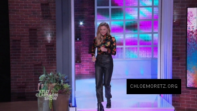 The_Kelly_Clarkson_Show_2019_281029.JPG