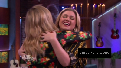 The_Kelly_Clarkson_Show_2019_281829.JPG