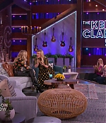 The_Kelly_Clarkson_Show_2019_2863729.JPG