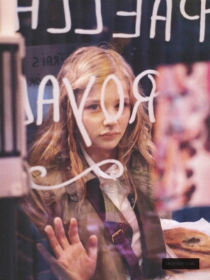 Click to view full size image
==============
chloemoretzorg001.jpg chloemoretzorg001.jpg