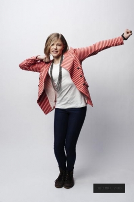 Click to view full size image
==============
chloemoretzorg002.jpg chloemoretzorg002.jpg