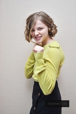 Click to view full size image
==============
chloemoretzorg002.jpg chloemoretzorg002.jpg