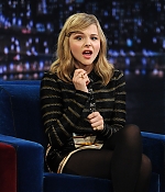 chloemoretzfancom009.jpg