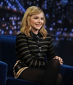 chloemoretzfancom010.jpg