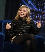 chloemoretzfancom011.jpg