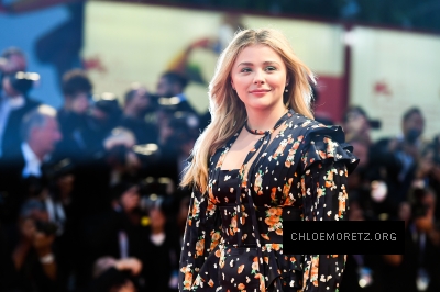 Click to view full size image
==============
010918premiere_28229.jpg 010918premiere_28229.jpg