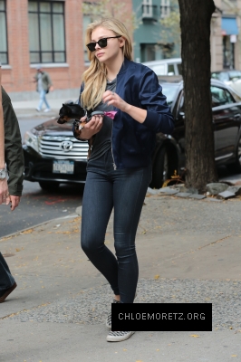 Click to view full size image
==============
1445626186022_chloe_moretz_out_in_ny_16.jpg 1445626186022_chloe_moretz_out_in_ny_16.jpg