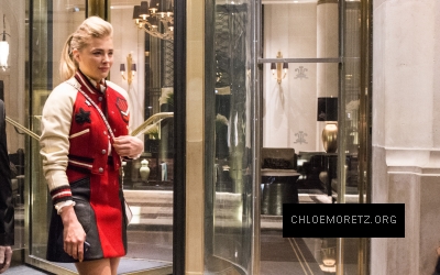 1457001063811_chloe_moretz_at_coach_prom_party_in_paris_86.jpg