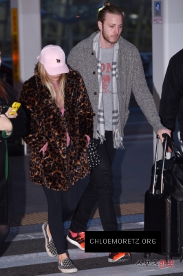 1457358852321_chloe_moretz_leaving_south_korea_mq_07.jpg