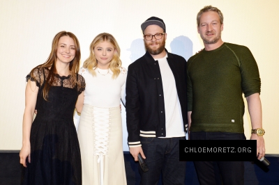 1461758487939_20160426_chloe_moretz_at_the_social_movie_night_in_berlin_7.jpg
