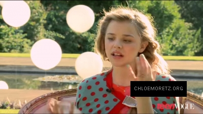 2012Teen_Vogue_2811229.jpg