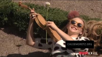2012Teen_Vogue_2822929.jpg