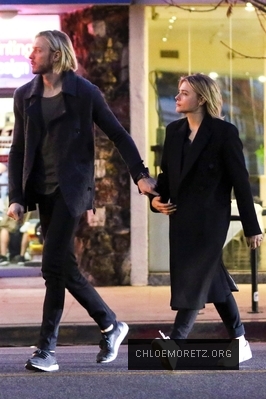 Click to view full size image
==============
4~393.jpg 4~393.jpg