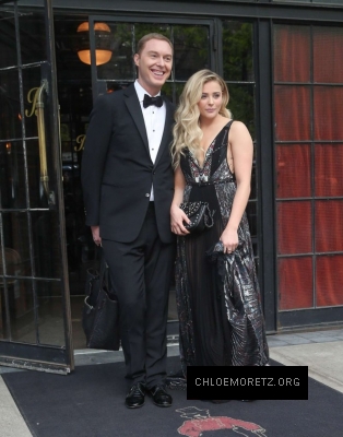 Chloe-Moretz--Arriving-at-2016-Met-Gala--08-662x842.jpg