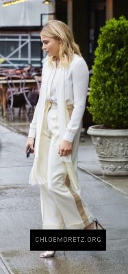 Click to view full size image
==============
Chloe-Moretz--Leaving-her-Hotel-in-NYC--01-662x1416.jpg Chloe-Moretz--Leaving-her-Hotel-in-NYC--01-662x1416.jpg