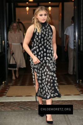 Click to view full size image
==============
Chloe-Moretz--Leaving-her-hotel--02-662x993~0.jpg Chloe-Moretz--Leaving-her-hotel--02-662x993~0.jpg