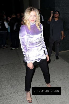 Chloe-Moretz-Arrives-at-Watch-What-Happens-Live--16-662x993.jpg