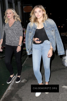 Click to view full size image
==============
Chloe-Moretz-Leaving-Nobu-Restaurant--09-662x995.jpg Chloe-Moretz-Leaving-Nobu-Restaurant--09-662x995.jpg