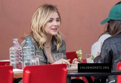 Click to view full size image
==============
Chloe-Moretz-having-lunch-with-a-friends--35-662x453.jpg Chloe-Moretz-having-lunch-with-a-friends--35-662x453.jpg