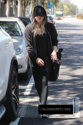 Click to view full size image
==============
Chloe-Moretz-in-Black-Spandex--02-662x993.jpg Chloe-Moretz-in-Black-Spandex--02-662x993.jpg