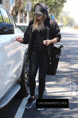 Click to view full size image
==============
Chloe-Moretz-in-Black-Spandex--20-662x993.jpg Chloe-Moretz-in-Black-Spandex--20-662x993.jpg