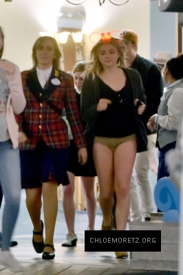 Click to view full size image
==============
Chloe-Moretz-in-Shorts-at-Disneyland--05-662x994.jpg Chloe-Moretz-in-Shorts-at-Disneyland--05-662x994.jpg