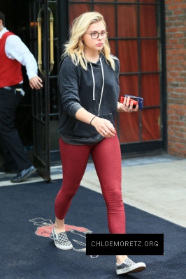 Chloe-Moretz-in-Spandex--07-662x993.jpg