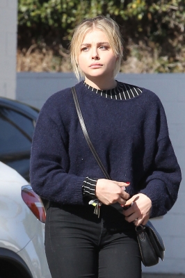ChloeMoretzWeb_285029.jpg