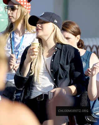 Chloe_28829~6.jpg