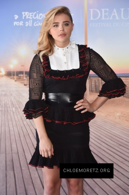 Click to view full size image
==============
Chloe_Grace_Moretz_016_28129.jpg Chloe_Grace_Moretz_016_28129.jpg