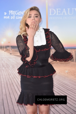 Chloe_Grace_Moretz_018_28129.jpg
