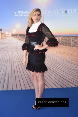Click to view full size image
==============
Chloe_Grace_Moretz_038.jpg Chloe_Grace_Moretz_038.jpg