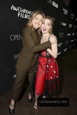 Chloe_Moretz_281129~2.jpg