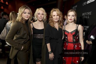 Click to view full size image
==============
Chloe_Moretz_28729~2.jpg Chloe_Moretz_28729~2.jpg