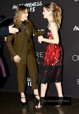 Click to view full size image
==============
Chloe_Moretz_289429.jpg Chloe_Moretz_289429.jpg