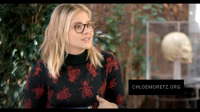 Click to view full size image
==============
Chloe_Moretz_Schools_an_Alien_Expert_2811529.jpg Chloe_Moretz_Schools_an_Alien_Expert_2811529.jpg