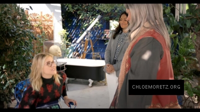 Click to view full size image
==============
Chloe_Moretz_Schools_an_Alien_Expert_2814829.jpg Chloe_Moretz_Schools_an_Alien_Expert_2814829.jpg